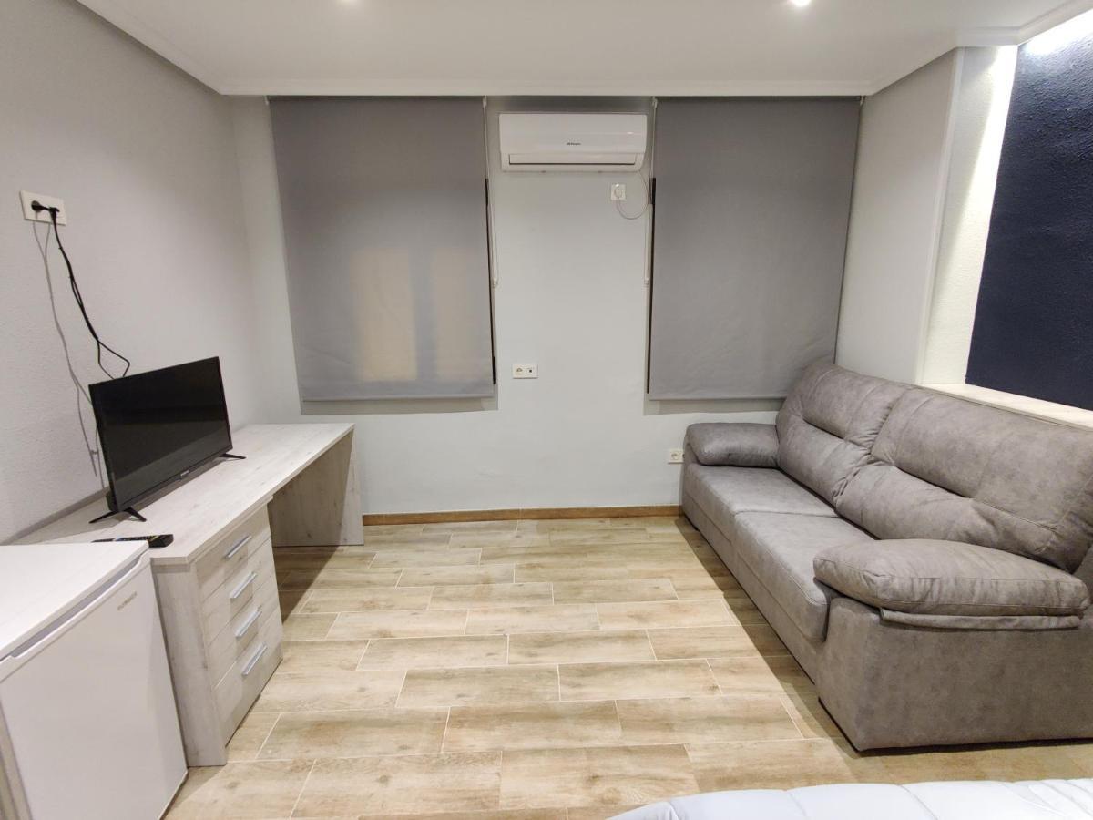 Duerme A Gusto - Tu Habitacion Acogedora En Torredonjimeno Εξωτερικό φωτογραφία