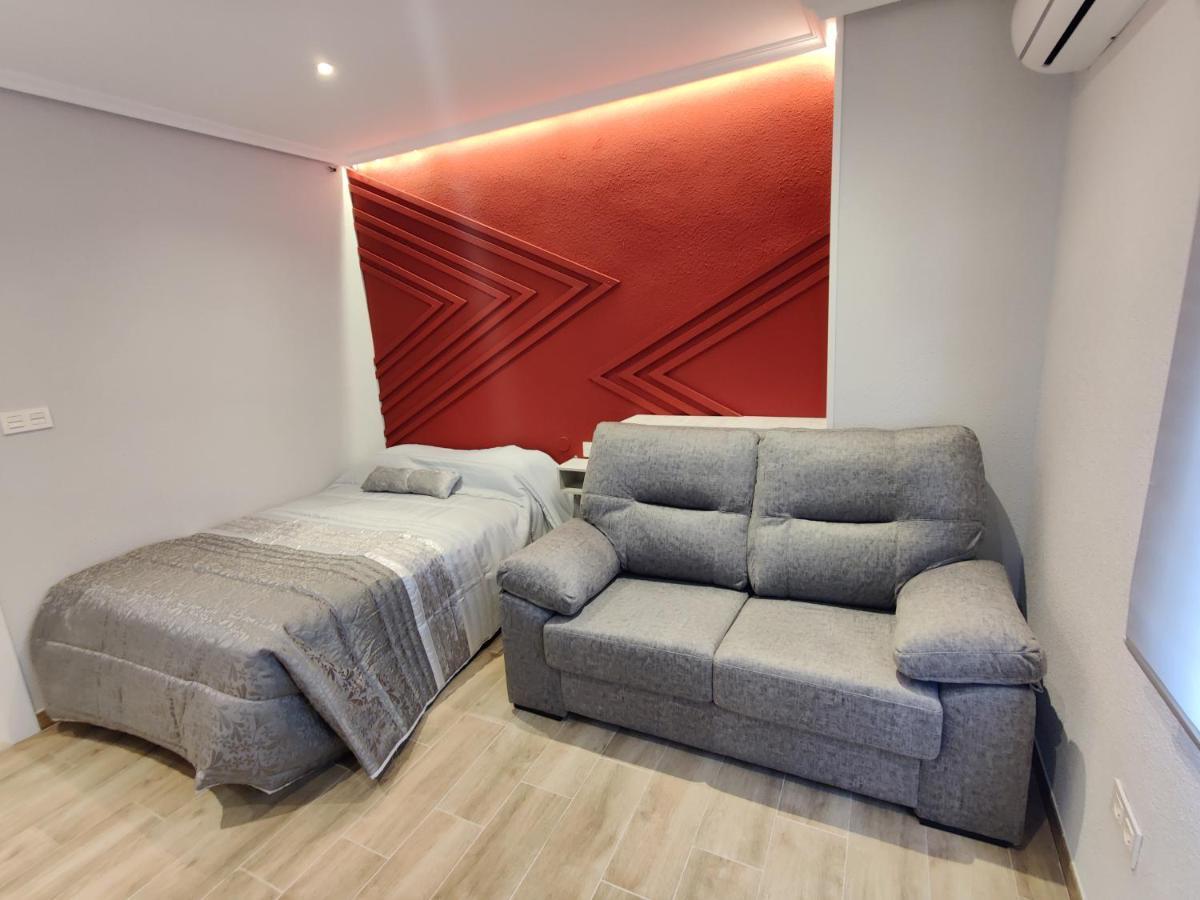 Duerme A Gusto - Tu Habitacion Acogedora En Torredonjimeno Εξωτερικό φωτογραφία