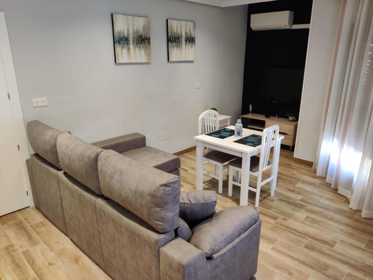 Duerme A Gusto - Tu Habitacion Acogedora En Torredonjimeno Εξωτερικό φωτογραφία